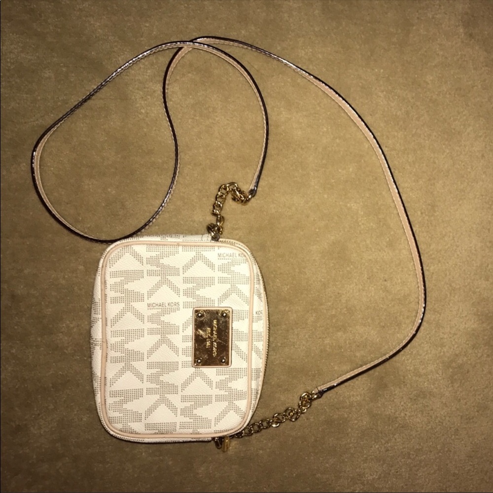 real michael kors crossbody